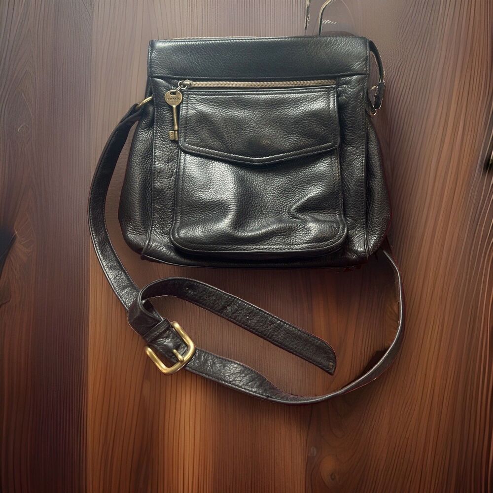 Vtg 1954 FOSSIL Crossbody Black Pebbled Genuine Leather Shoulder Bag Purse 75082